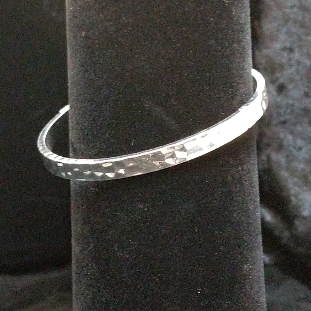 Snap simple bangle bracelet - Picture 3 of 3